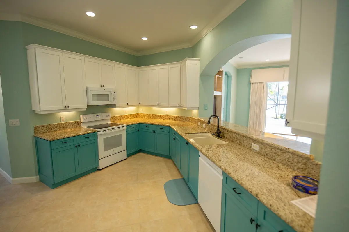 Kitchen 1 at 385 NW Sheffield Circle, Port St. Lucie