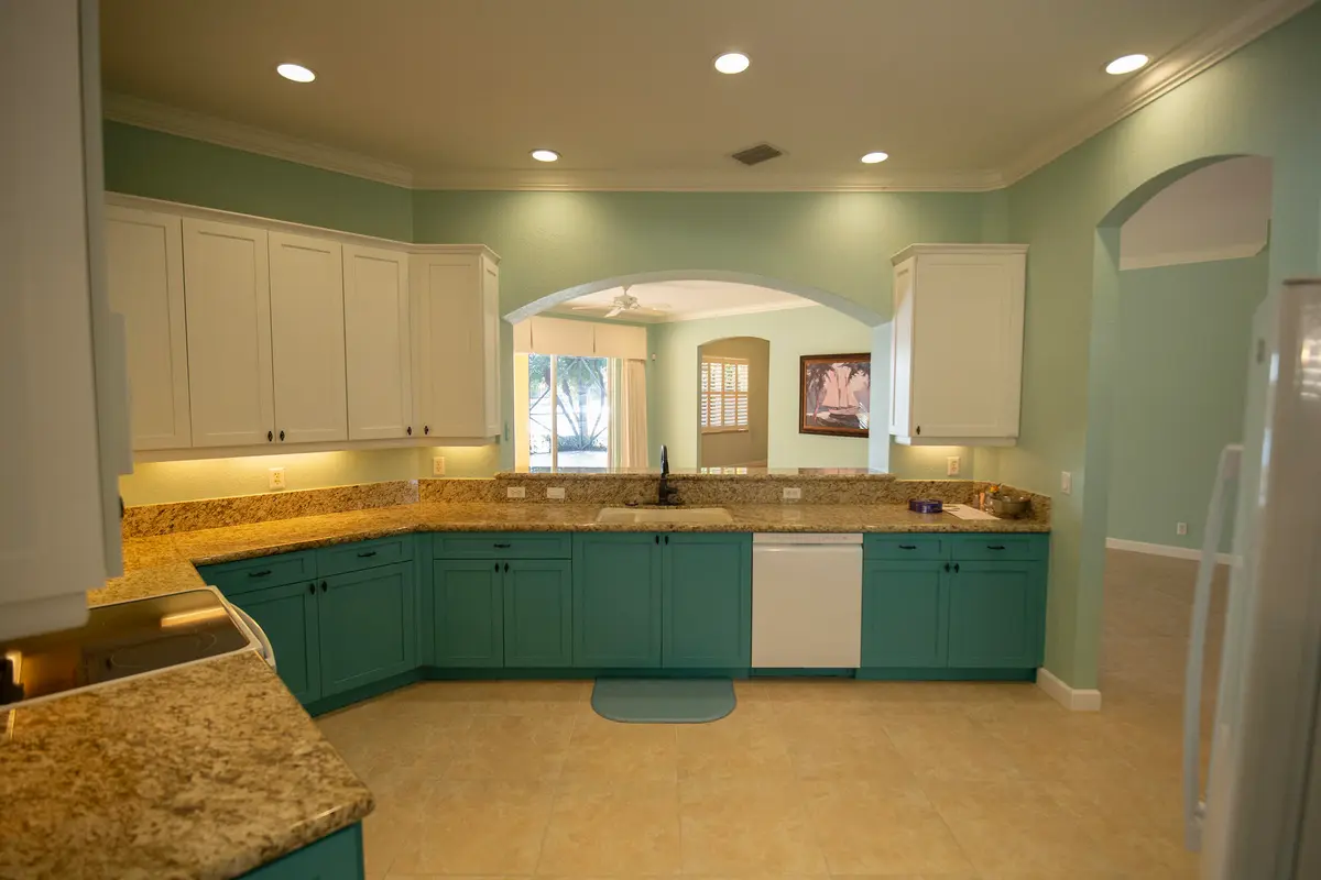 Kitchen 1 at 385 NW Sheffield Circle, Port St. Lucie