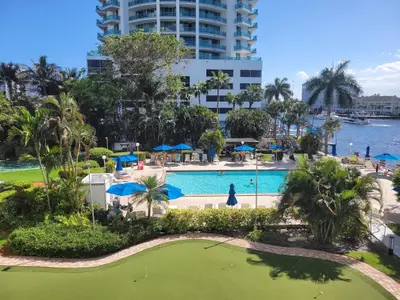 3233 NE 34th Street 322, Fort Lauderdale – sold