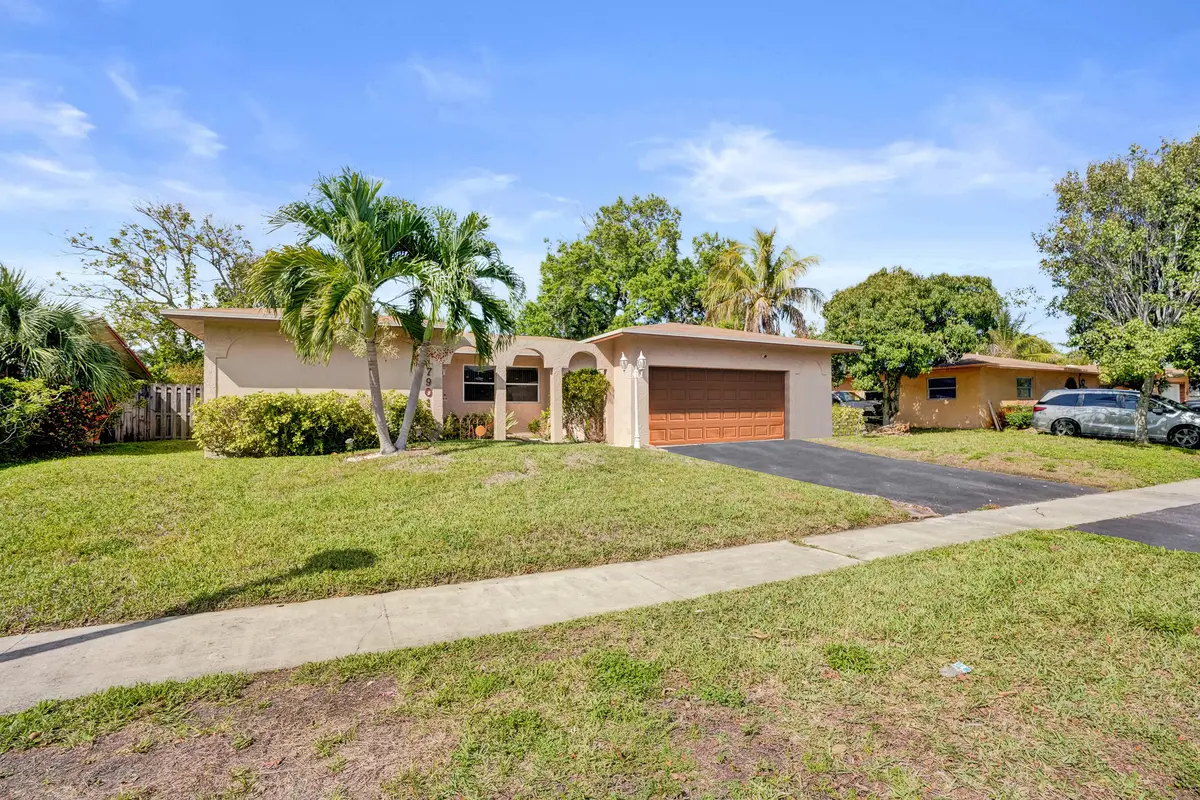 DSC01249 at 7901 NW 44th Court, Lauderhill
