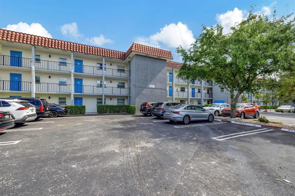 BUILDING EXT at 8605 W Sample Road 311, Coral Springs