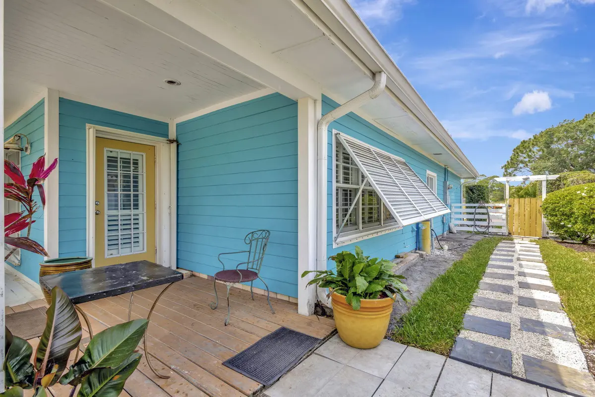 41-web-or-mls-5P1A1949 at 2940 SE Treasure Island Road, Port St. Lucie