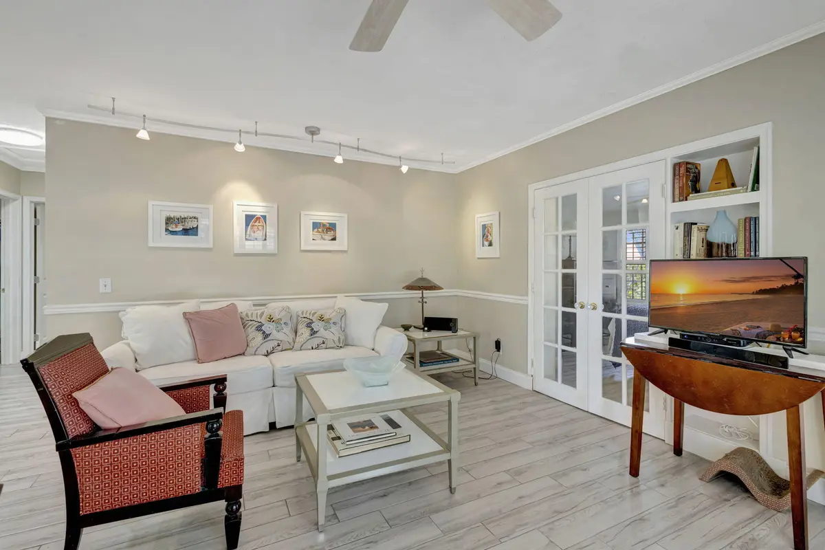 8-web-or-mls-5P1A1753 at 2940 SE Treasure Island Road, Port St. Lucie