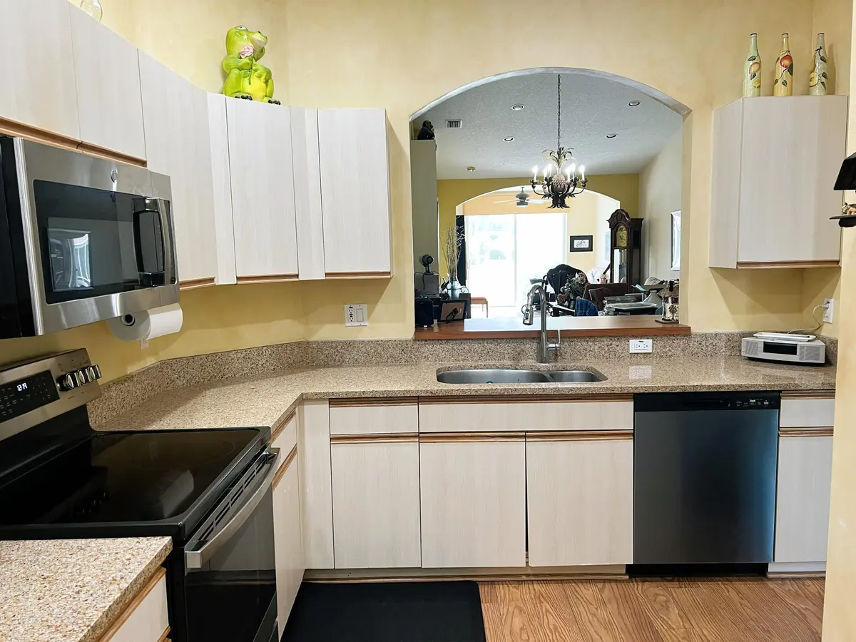 kitchen 2 at 9624 Crescent View Drive, Boynton Beach