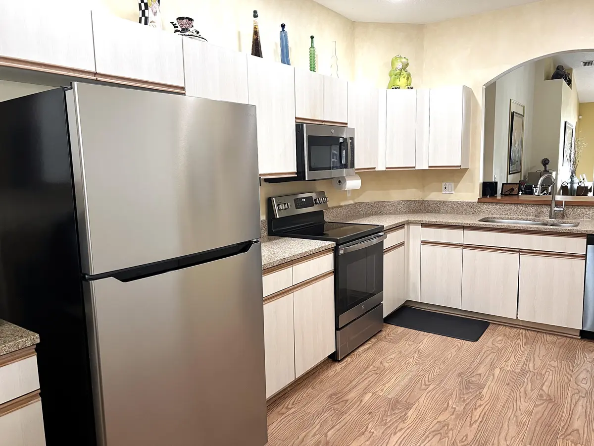 kitchen_mls_edited at 9624 Crescent View Drive, Boynton Beach
