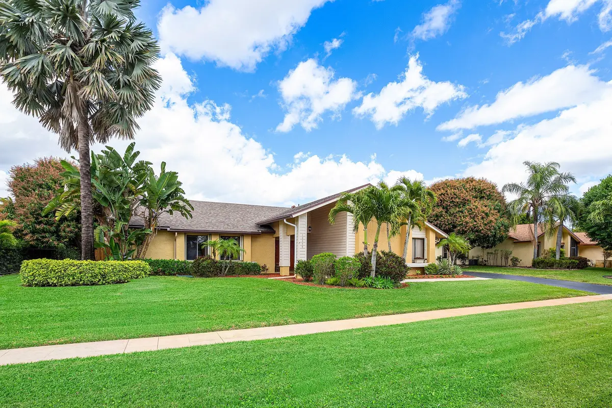 Front exterior at 10299 186th Court, Boca Raton