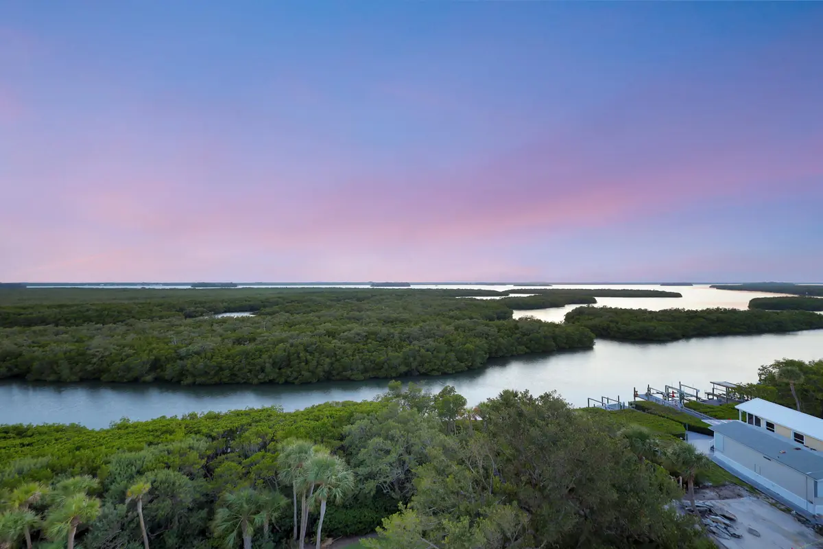 68_3j0a3723 at 5059 N Hwy A1a 701, Fort Pierce