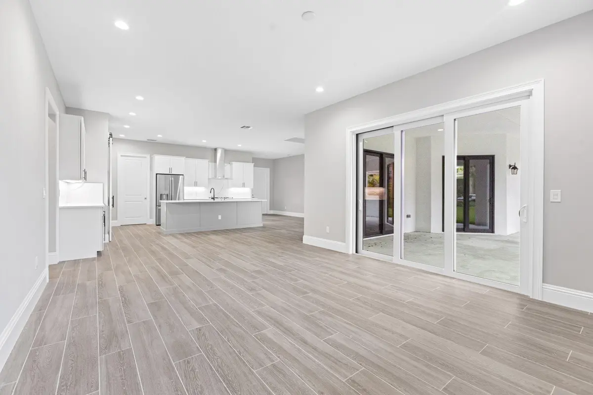 6-web-or-mls-0V8A9918 at 179 SE Via Lago Garda, Port St. Lucie