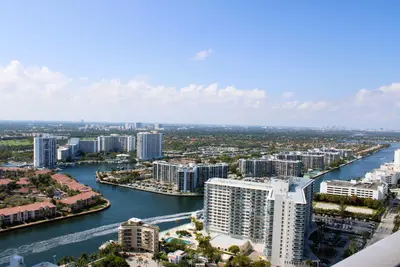 4111 S Ocean Drive 3011, Hollywood – Condominium for sale