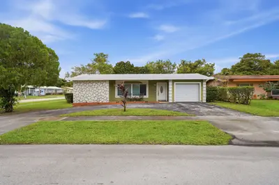 2301 NW 37th Avenue, Lauderdale Lakes – sold