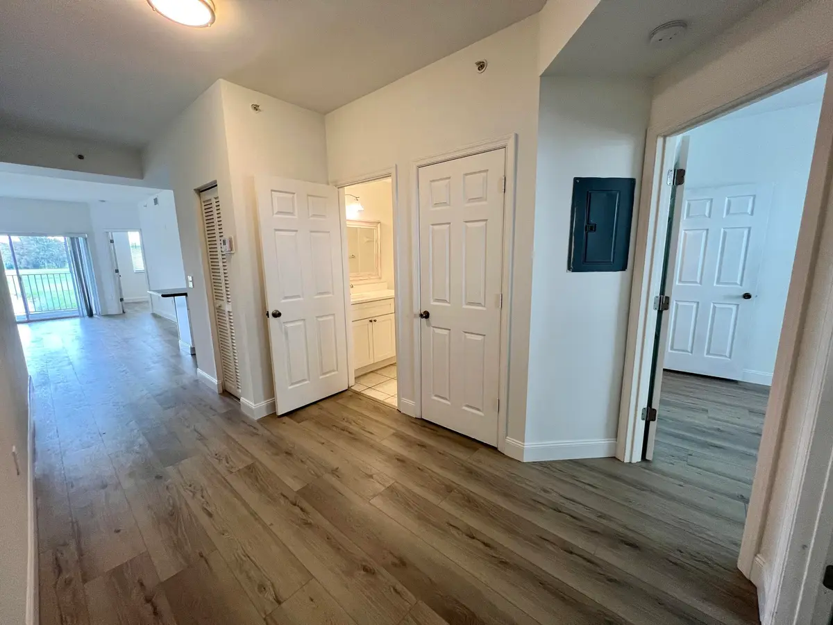 Entry at 2040 Greenview Shores Boulevard 214, Wellington