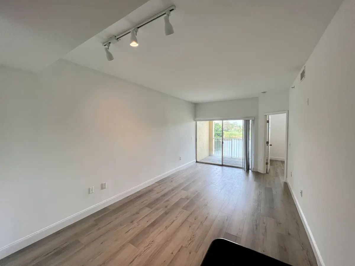 Dining/Living at 2040 Greenview Shores Boulevard 214, Wellington