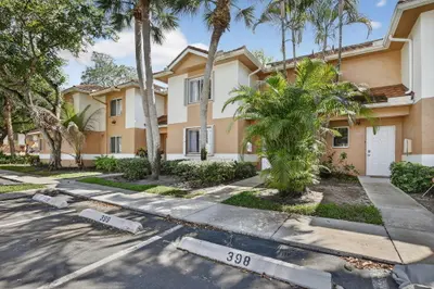 807 NW 91st Terrace 807, Plantation – sold