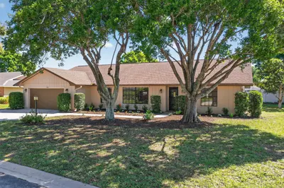 560 W Forest Trail, Vero Beach – sold