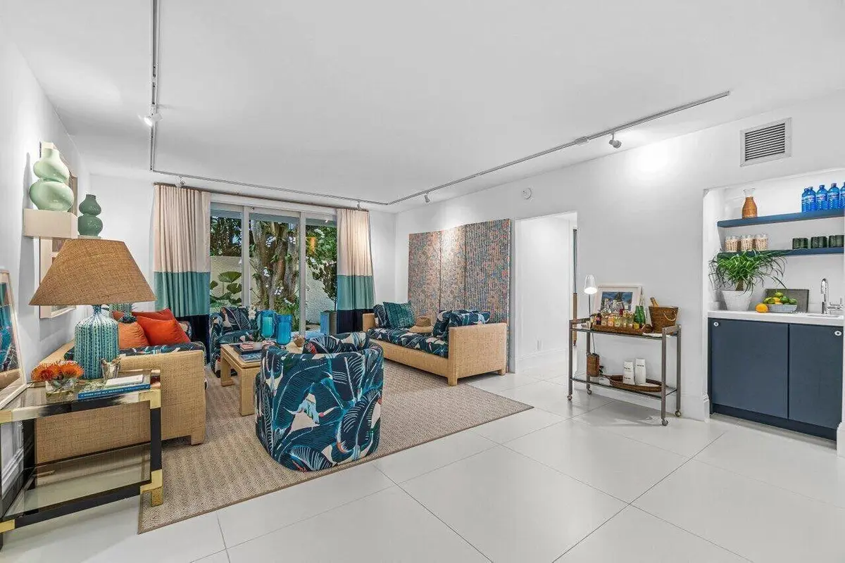 Living Room at 226 Brazilian Avenue 1a, Palm Beach