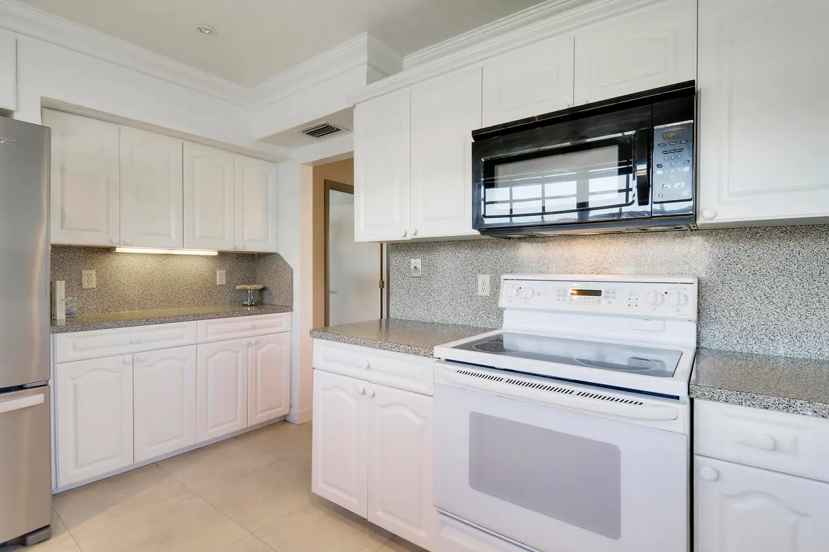 Kitchen at 129 Mockingbird Lane, Delray Beach