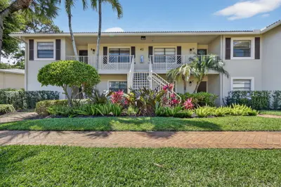 41 Stratford Lane B, Boynton Beach – sold
