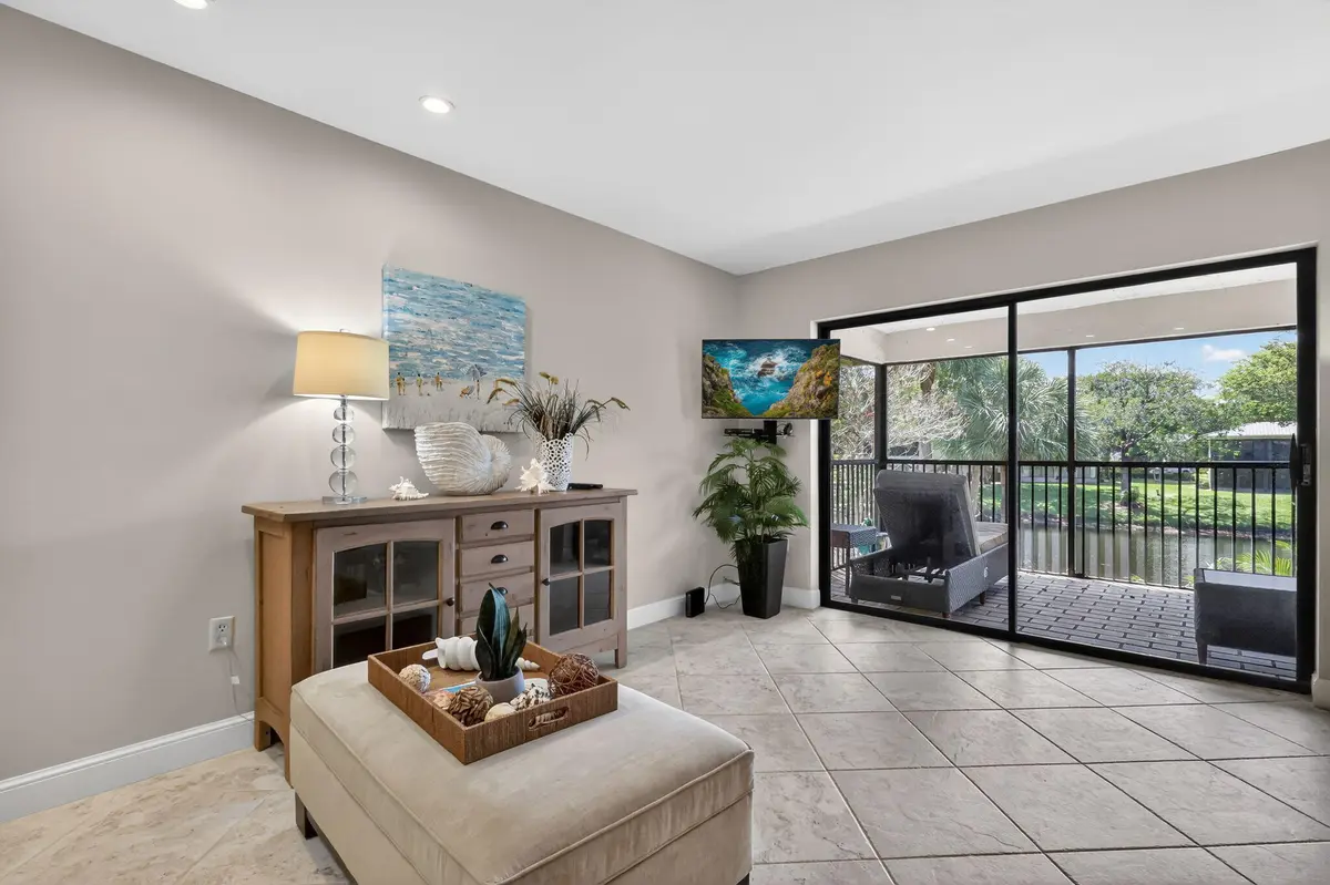 20-web-or-mls-F14A3429 at 41 Stratford Lane B, Boynton Beach