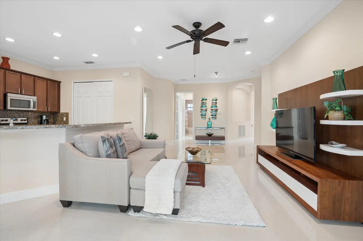 07-Fox-12767 NW 83rd Ct-7 at 12767 NW 83rd Court 24-e, Parkland