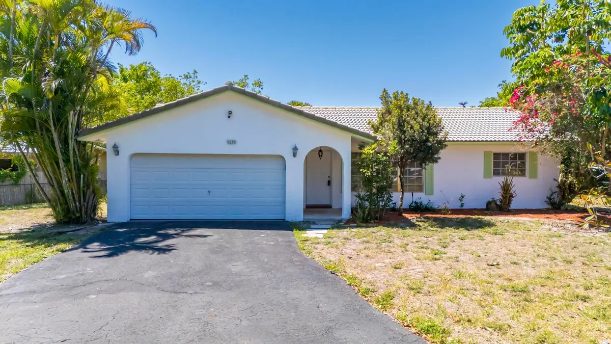 4250 NW 107th Avenue, Coral Springs, FL – photo 1