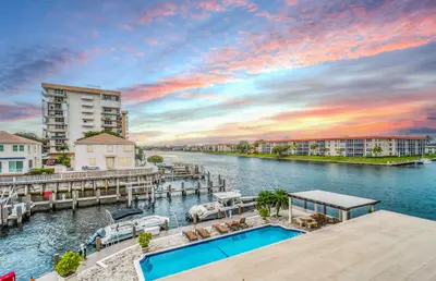 1160 Hillsboro Mile  Hillsboro Mile 201, Hillsboro Beach – sold