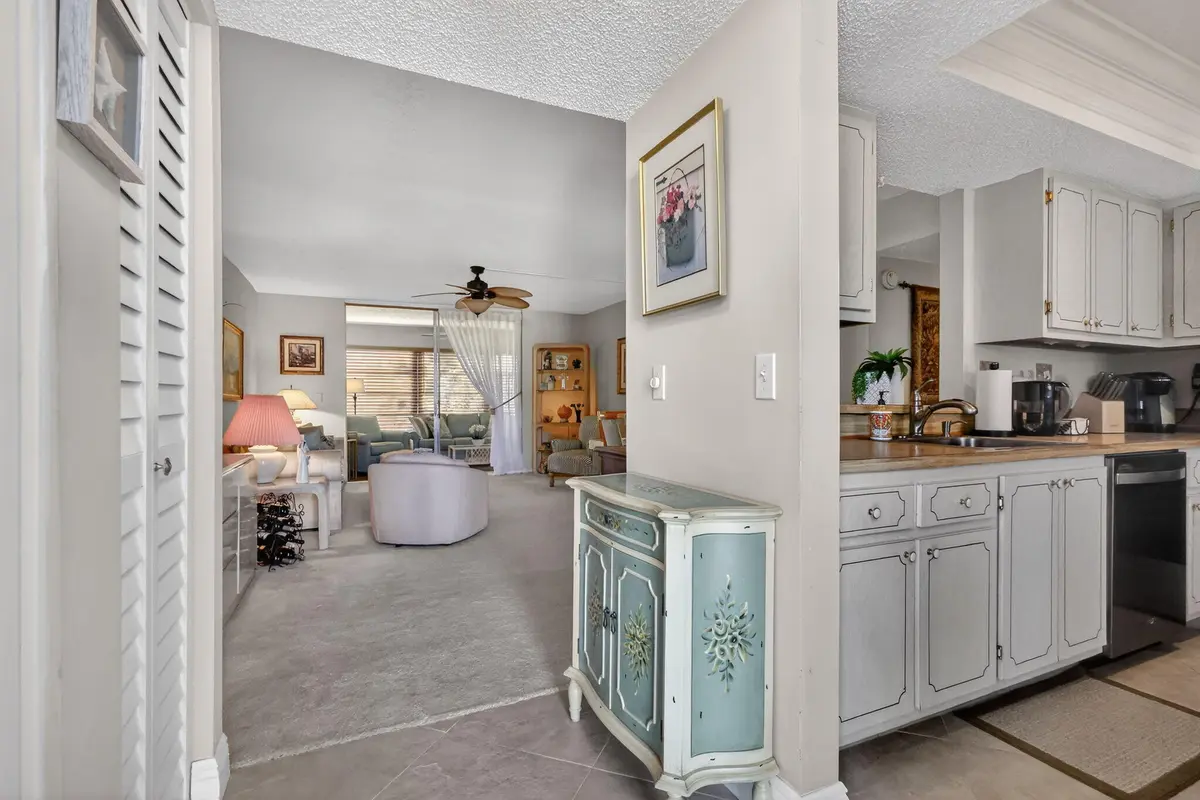 Foyer - 1 at 9 Willowbrook Lane 202, Delray Beach