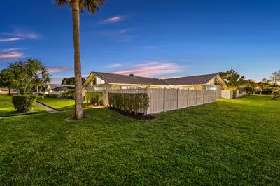 5537 Eagle Lake Drive, Palm Beach Gardens – sold