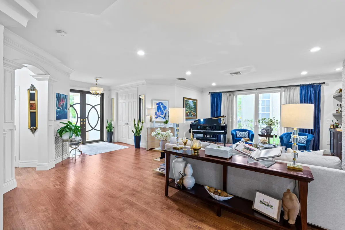 5-web-or-mls-A7402169 at 9870 Shepard Place, Wellington