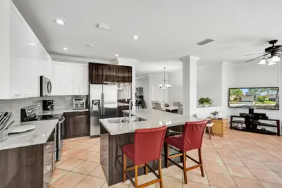 873 Stanton Drive, Weston – Single Family Residence for sale