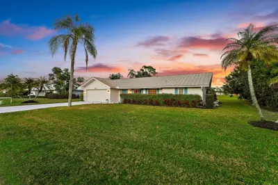 3881 SE Fairway, Stuart – sold