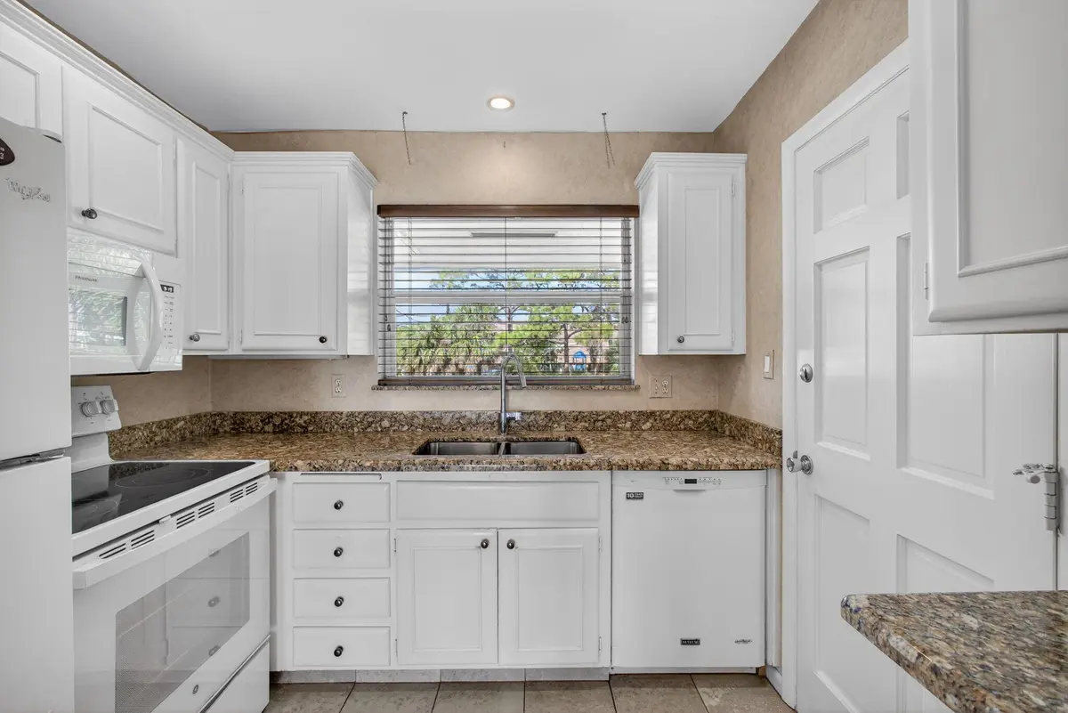 Kitchen at 478 Tequesta Drive 205, Tequesta