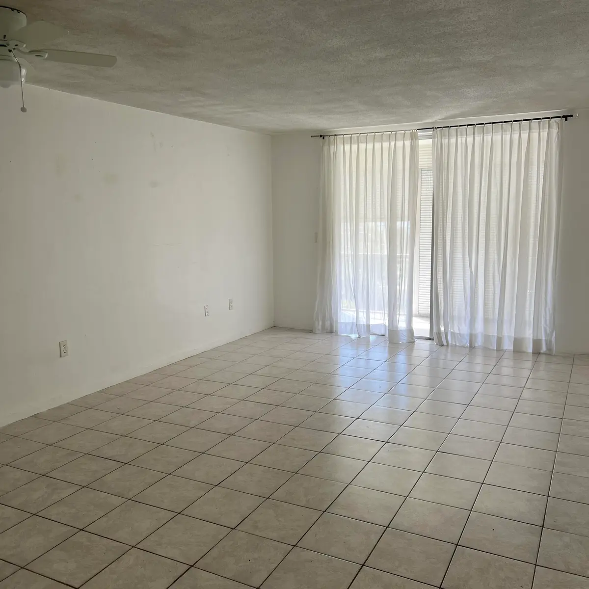 IMG_0571 at 2855 Leonard Drive H506, Aventura