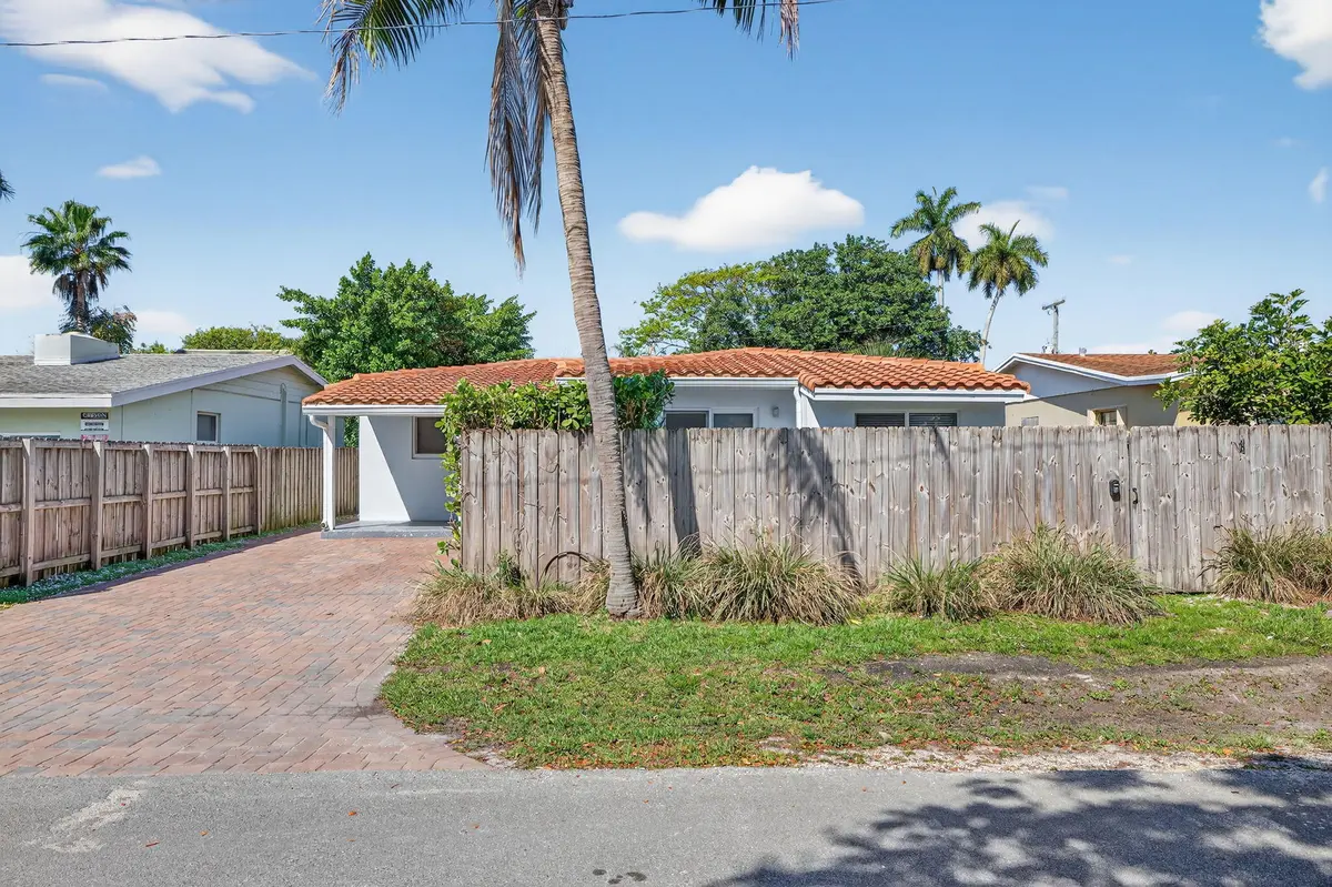 2-web-or-mls-A699A9979 at 1029 NE 9th Avenue, Fort Lauderdale