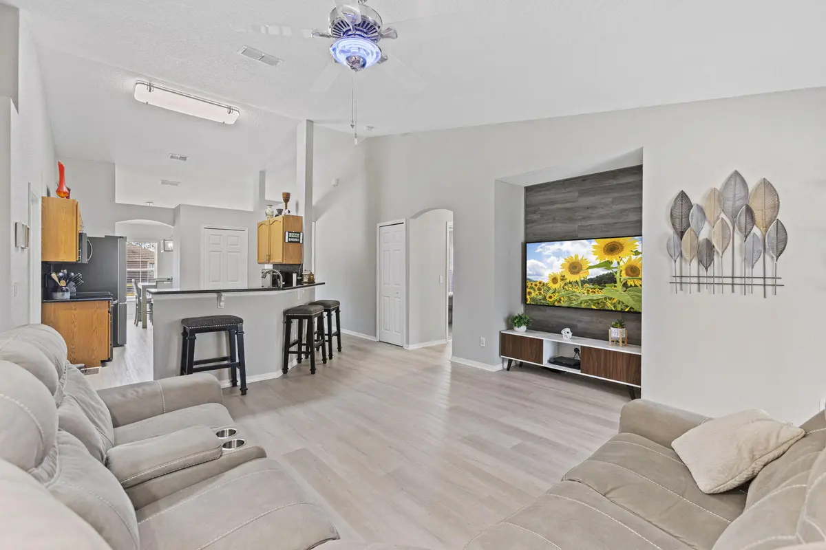 10-web-or-mls-0V8A0159 at 861 SE Cavern Avenue, Port St. Lucie