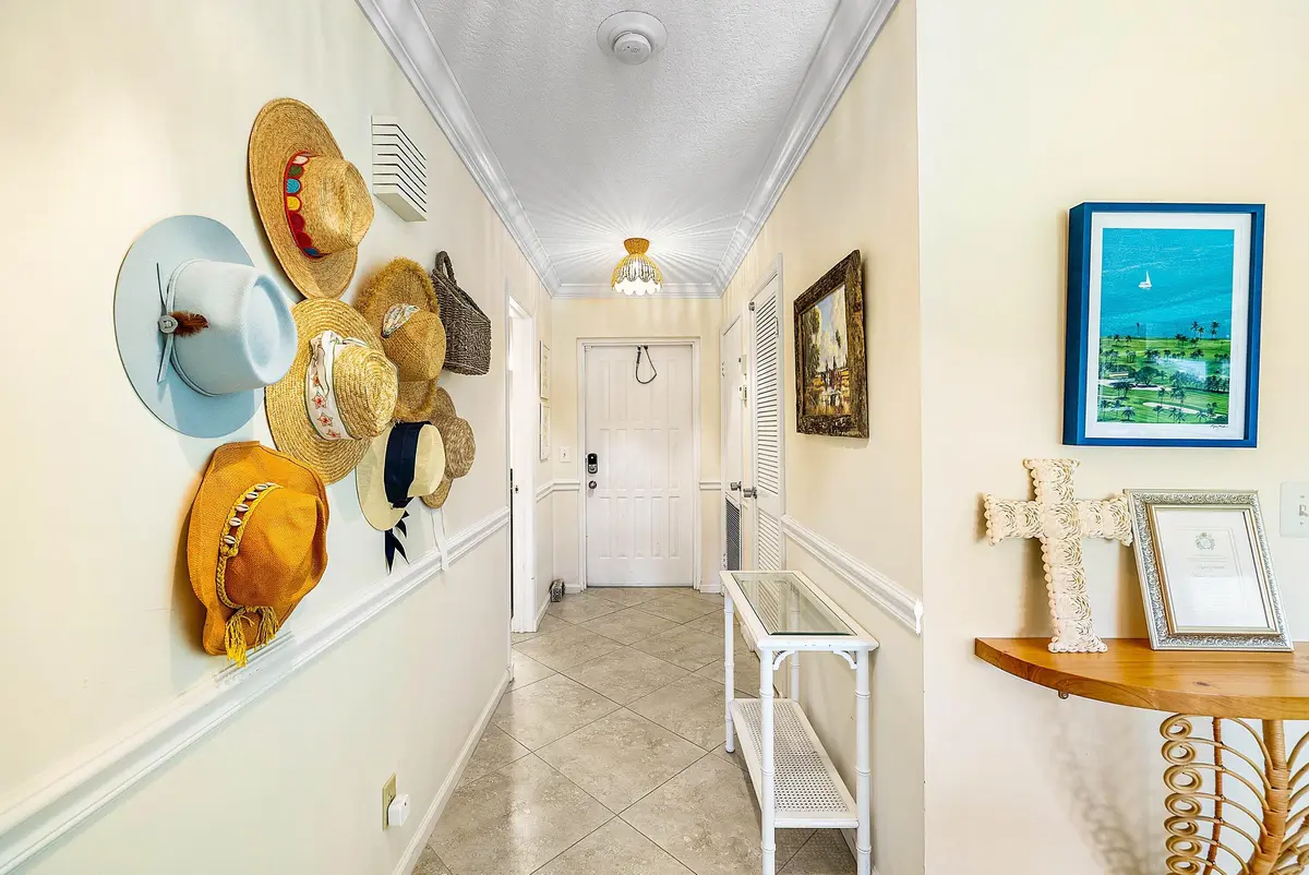 Hall/Entry at 4595 Kittiwake Court Kittiwake, Boynton Beach