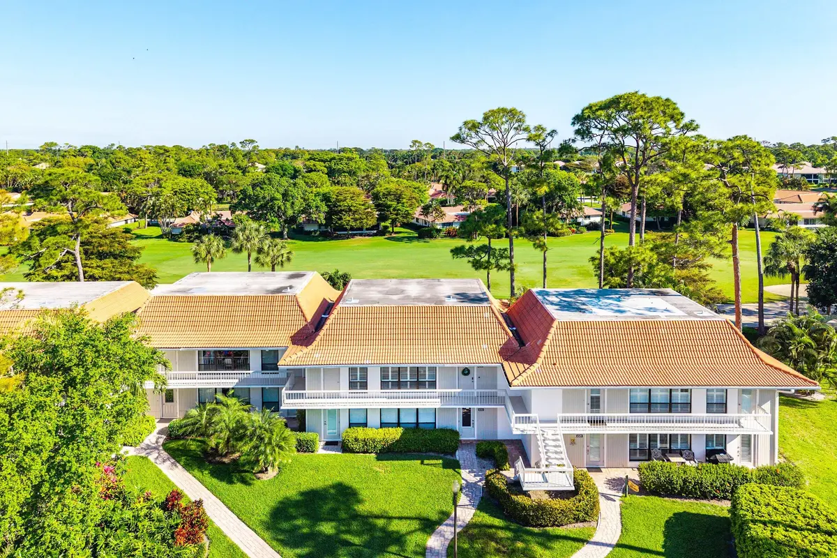 Aerial view at 4595 Kittiwake Court Kittiwake, Boynton Beach