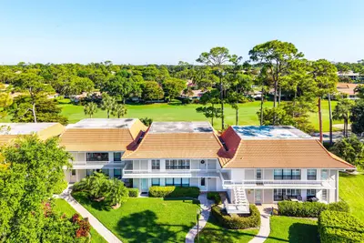 4595 Kittiwake Court Kittiwake, Boynton Beach – Condominium for sale