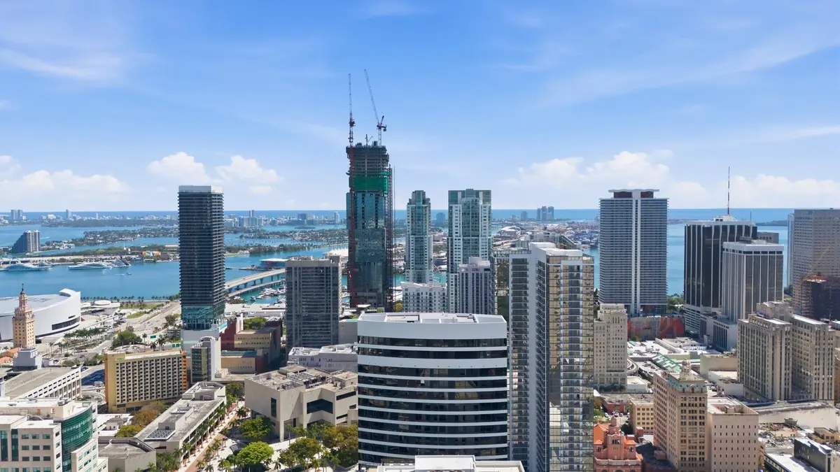Aerial at 225 N Miami Avenue 2002, Miami
