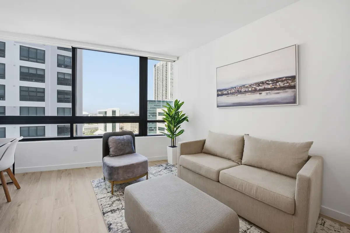 Natural Light at 225 N Miami Avenue 2002, Miami