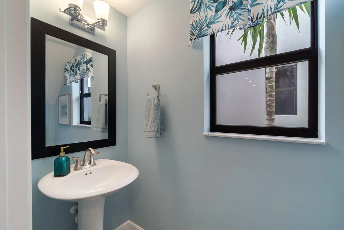 6-web-or-mls-DSC02719-Enhanced-NR-Edit at 4985 Coquina Place, Westlake