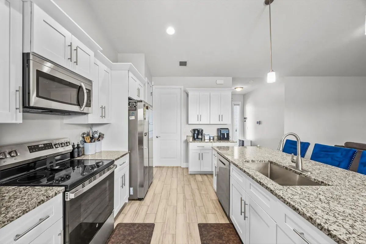 Granite Counters & SS Appliance at 3442 SW Esperanto Street, Port St. Lucie