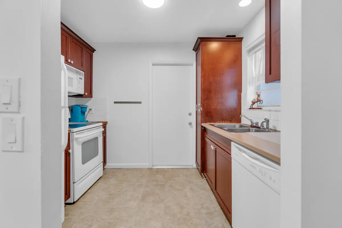 2441 SW 82nd Avenue Unit 301, Davie, FL – photo 5