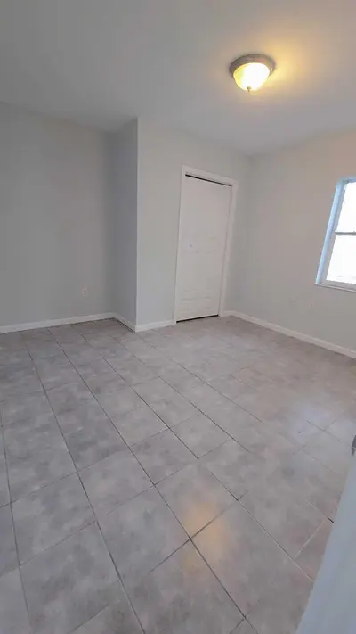 621 NW 5th Avenue Unit 3, Pompano Beach – Apartment for rent