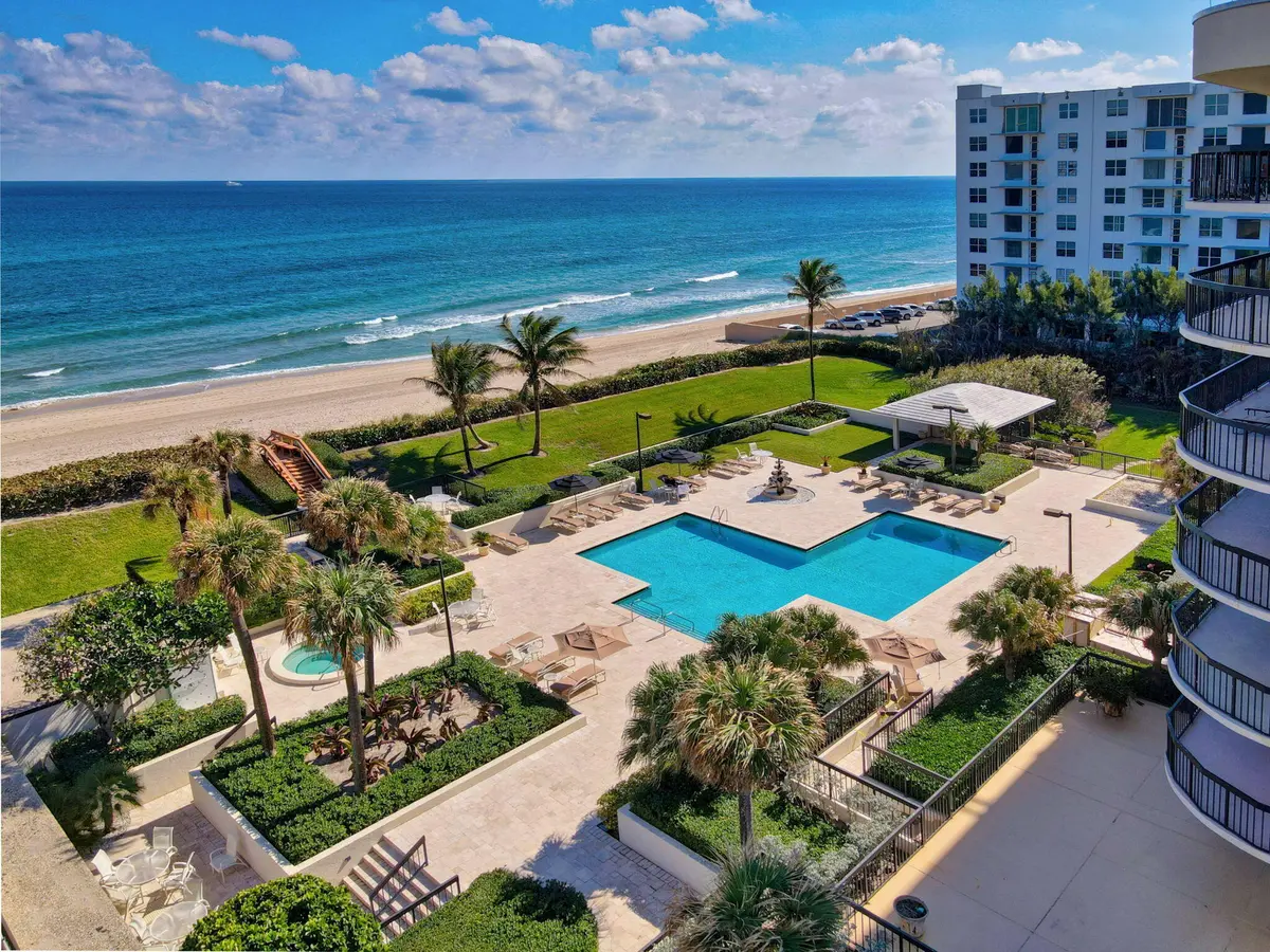 Resort Living at 3440 S Ocean Boulevard 204s, Palm Beach
