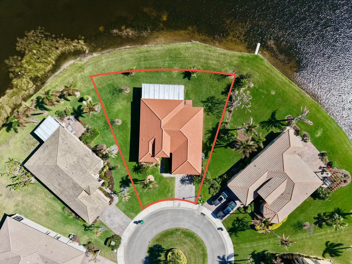 dji_fly_20260323_154800_0900_17743171767 at 5902 Walnut Park Lane, Fort Pierce