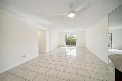 , Coral Springs – Condominium for sale