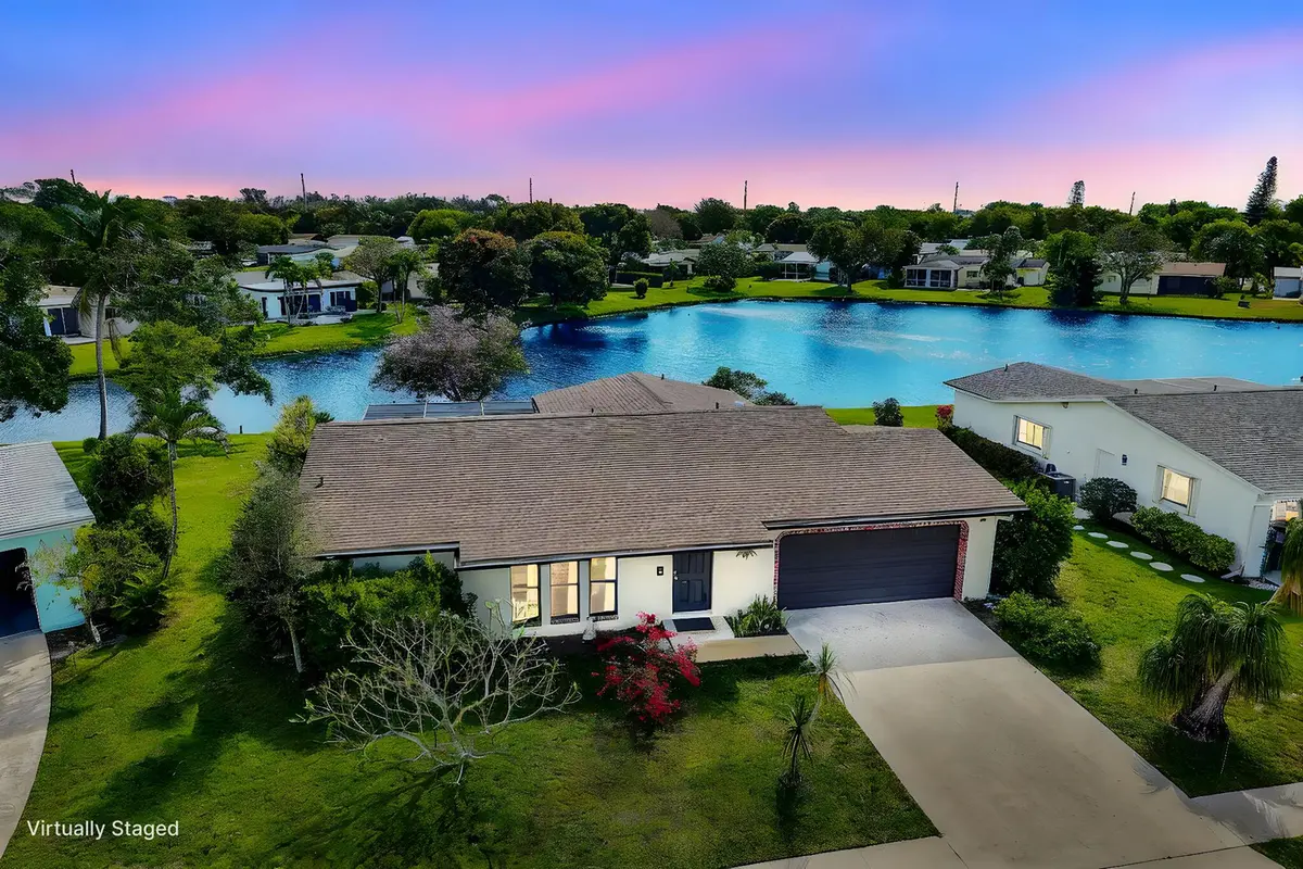Delray Beach Lakefront Home - Twilight at 14592 Country Side Lane, Delray Beach