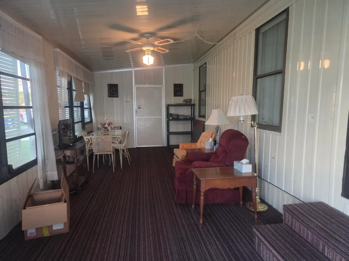 florida room at 7107 SE Seahawk Street, Hobe Sound