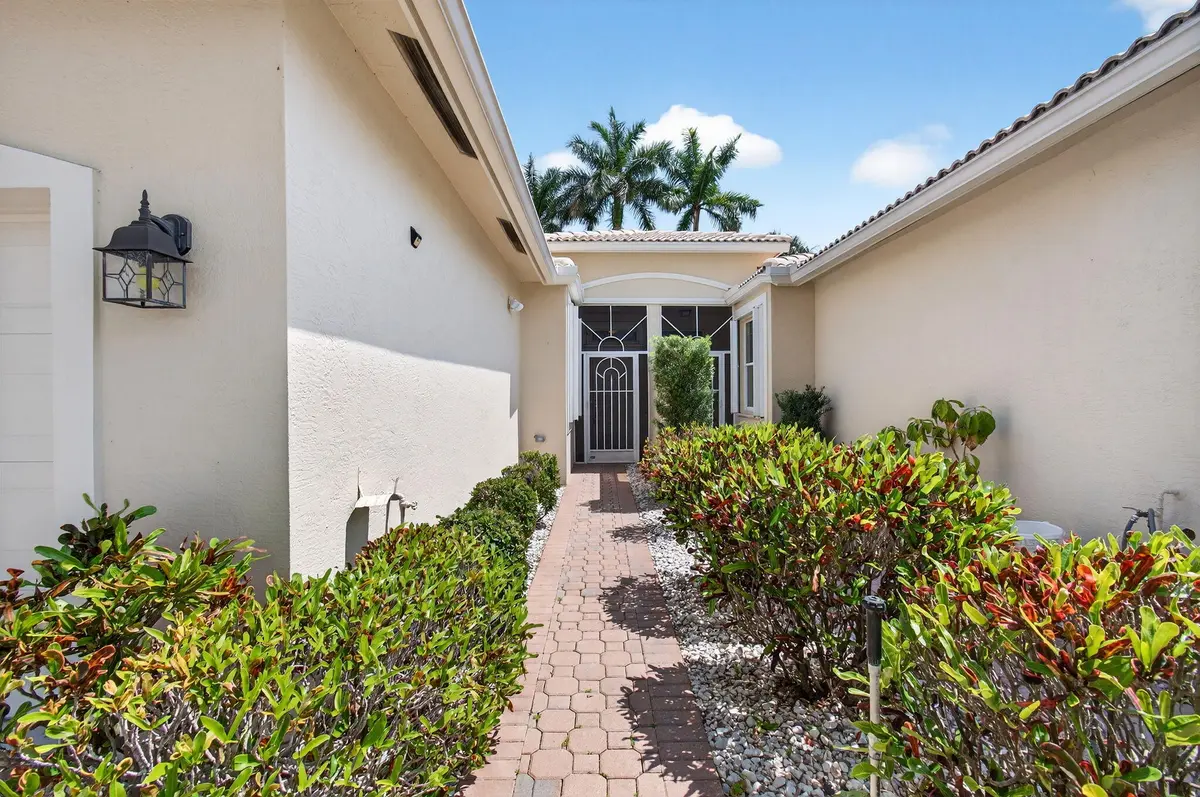 8-web-or-mls-DSC_9657 at 10732 Royal Caribbean Circle, Boynton Beach