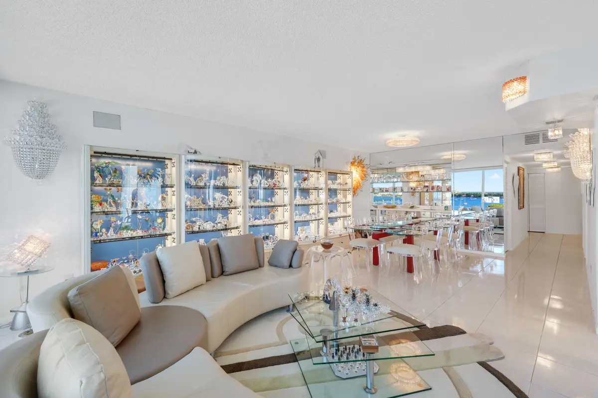 Living/Dining Room/Bar at 525 S Flagler Drive 16a, West Palm Beach